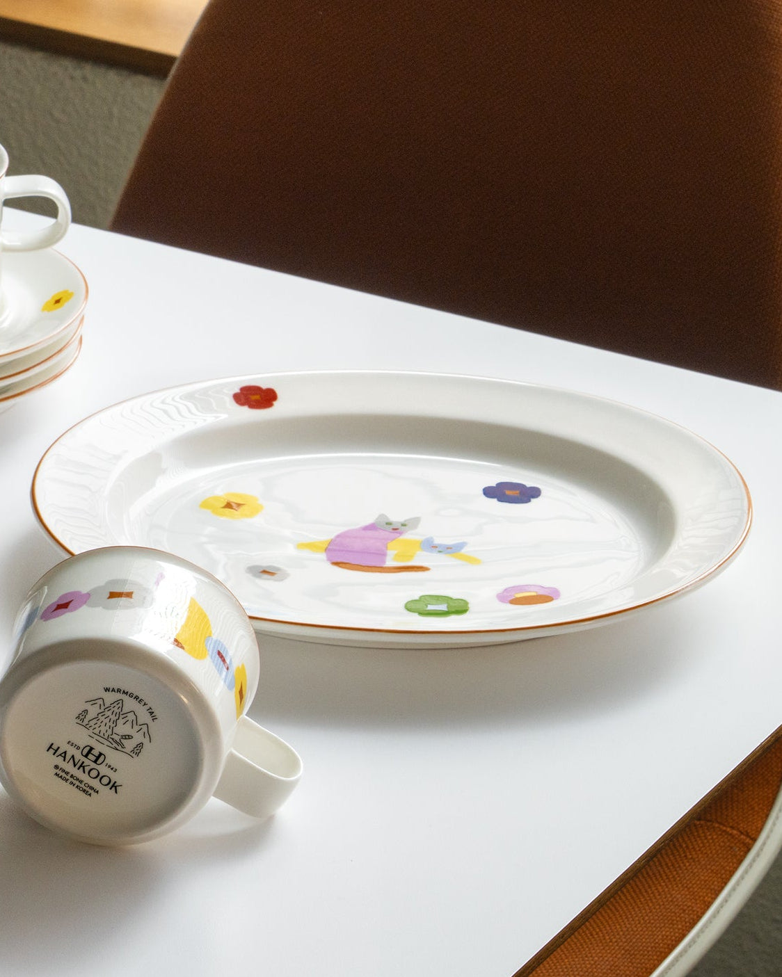 CATS & FLOWERS - 26cm Oval Plate