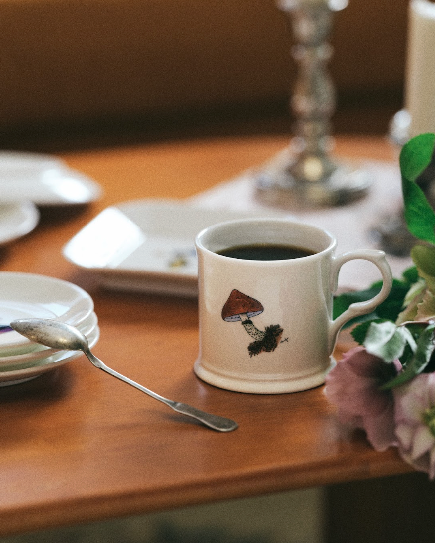 Tea Mug (Red Mushroom)