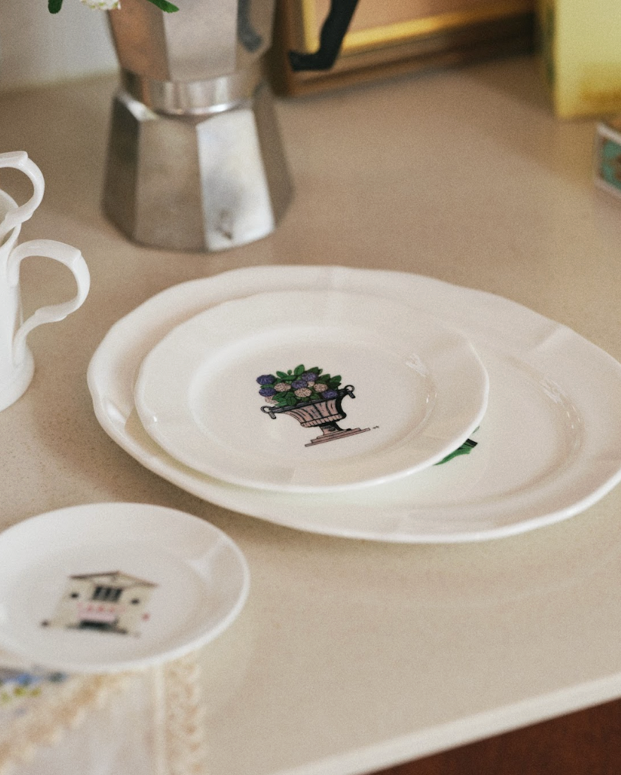 6" Plate (Hydrangea)
